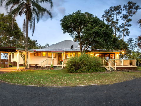 Riverside Holiday Retreat Yamba - Tourism Canberra 1