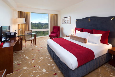 Royal On The Park Hotel And Suites - Tourism Canberra 1