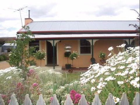 Ruby's Cottage - Tourism Canberra 0