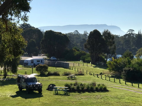 Snug Beach Cabin And Caravan Park - Tourism Canberra 0