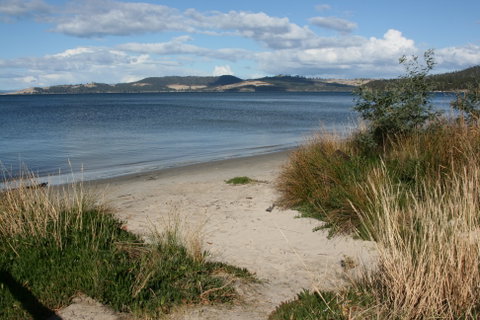 Snug Beach Cabin And Caravan Park - Tourism Canberra 1