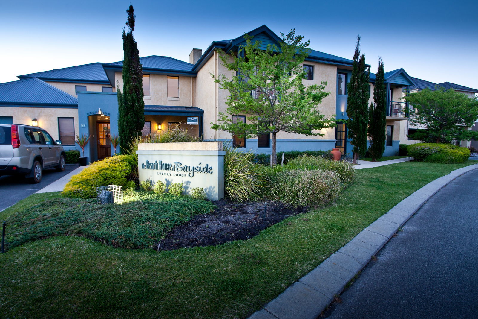  Tourism Canberra