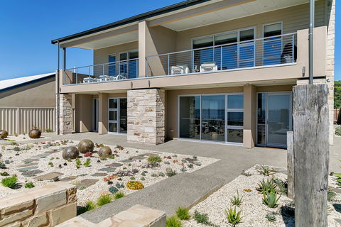 The Jetty, Port Willunga - Tourism Canberra 1