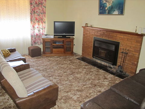 Walters Holiday Home - Tourism Canberra 1