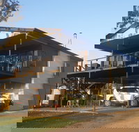 63 Marks Landing -River Shack Rentals - Tourism Canberra