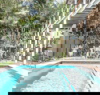 Beach Chalet - Tourism Canberra