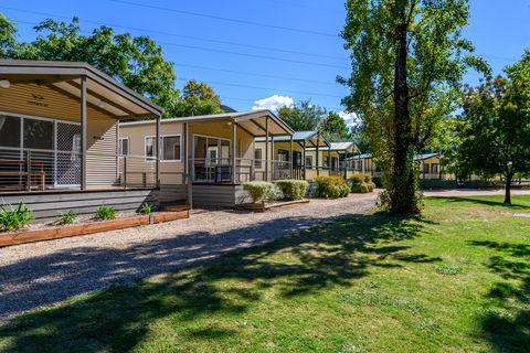 Bright Riverside Holiday Park - Tourism Canberra 2