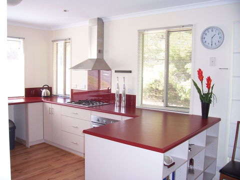 Century 21 SouthCoast: All Decked Out - Tourism Canberra 2