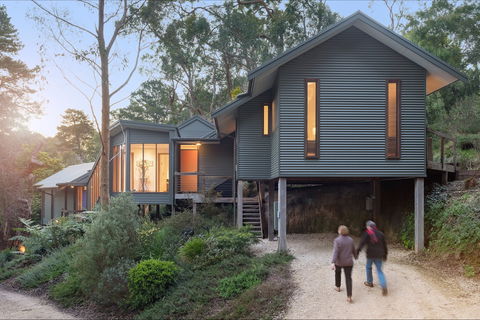 Cladich Pavilions - Tourism Canberra 0
