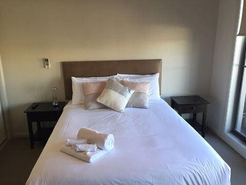 Cypress Apartment 39C - Tourism Canberra 2