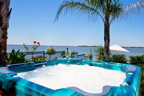 Edgewater Mulwala - Tourism Canberra 1