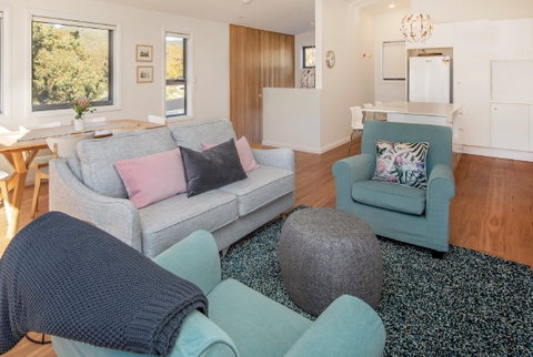 Grasmere Chalet - Tourism Canberra 1