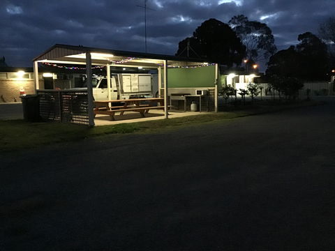 Jerilderie Motel And Caravan Park - Tourism Canberra 1