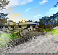 McKinnon's Holiday Home - Tourism Canberra