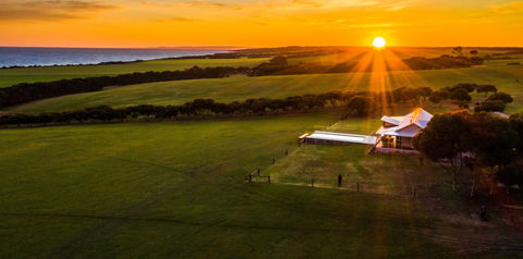 Mistere On Kangaroo Island - Tourism Canberra 1