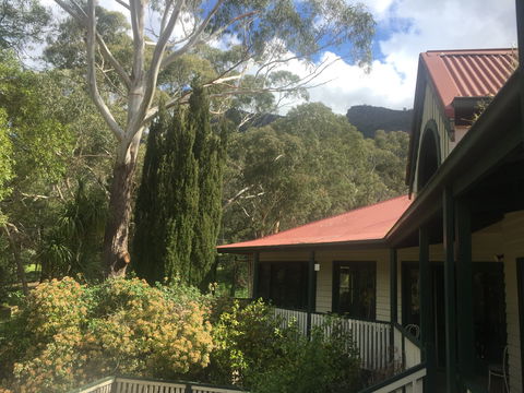 Mountain Grand Halls Gap - Tourism Canberra 1