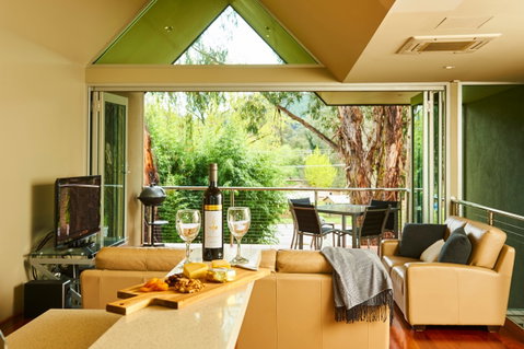 No. 6 Luxury Private Haven - Tourism Canberra 1