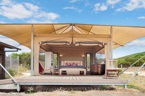Pebble Point - Tourism Canberra 0