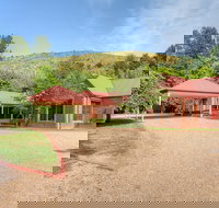 Pine Crest - Tourism Canberra