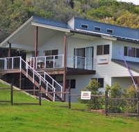 Point Plomer Holiday Cottages - Tourism Canberra