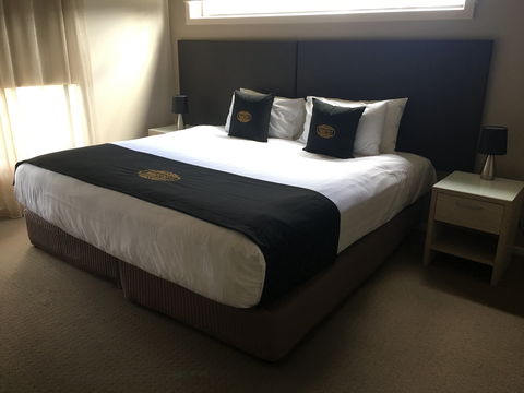 Quality Suites Seasons 5 Resort - Tourism Canberra 2