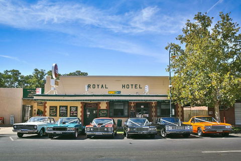 Royal Hotel Motel Wentworth - Tourism Canberra 0