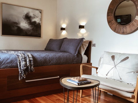 Salt Box Hideaways - Tourism Canberra 1