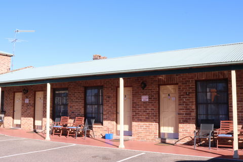 Sandstock Motor Inn - Tourism Canberra 1