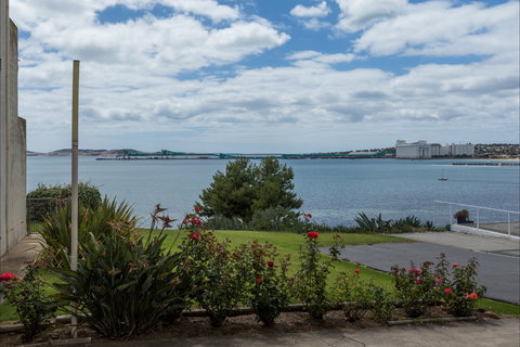 Spalding Lodge Unit 16 - Tourism Canberra 0