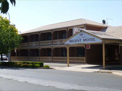 The Albury Regent Motel - Tourism Canberra 0