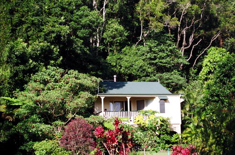 The Falls Montville - Tourism Canberra 0