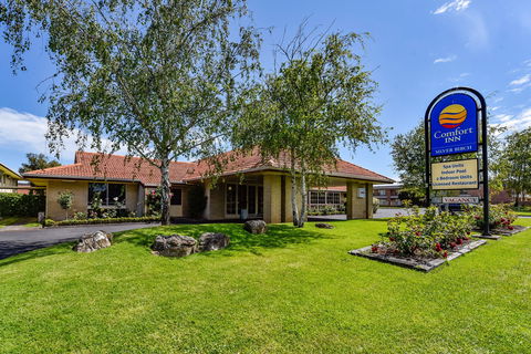 The Henty - Tourism Canberra 0