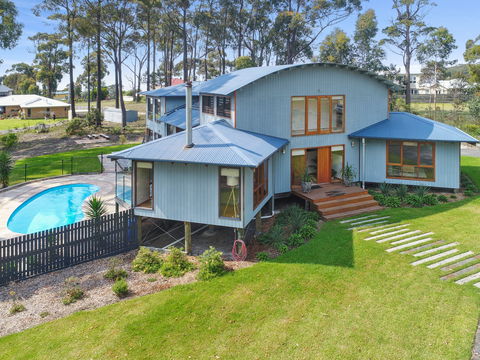Tura Tree House - Tourism Canberra 0