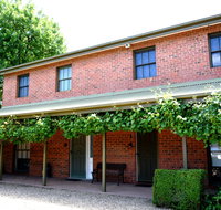 Wagga Riverside Apartments - Tourism Canberra