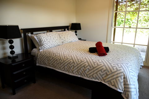Wagga Riverside Apartments - Tourism Canberra 1