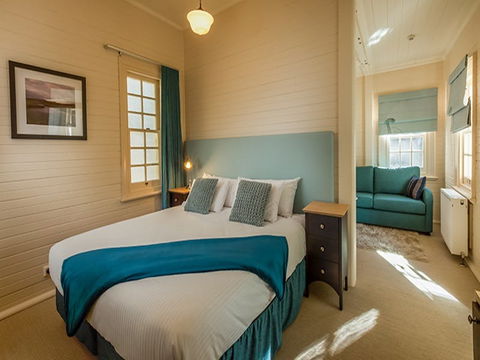Yarrangobilly Caves House: Guest Rooms - Tourism Canberra 1