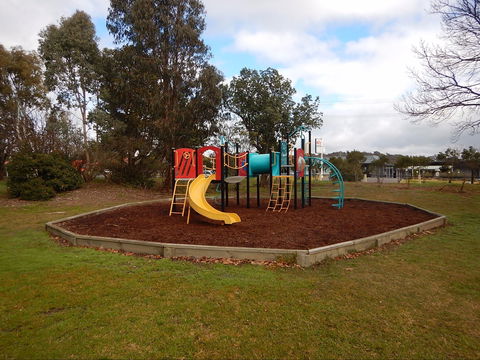 Yass Caravan Park - Tourism Canberra 1