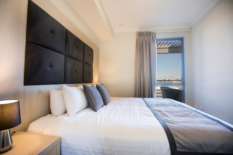 Zappeion Apartments - Tourism Canberra 0