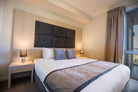 Zappeion Apartments - Tourism Canberra 1