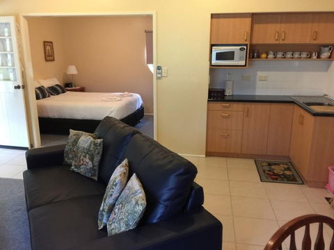 Curtis Falls Mountain Retreat - Tourism Canberra 9