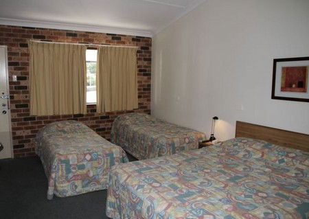 Bay Hotel Motel - Tourism Canberra 1