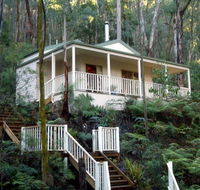 Myers Creek Cascades Luxury Cottages - Tourism Canberra