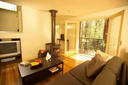 Lochiel Luxury Accommodation - Tourism Canberra 5