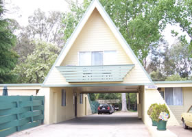 Millers Cottage Motel - Tourism Canberra 1