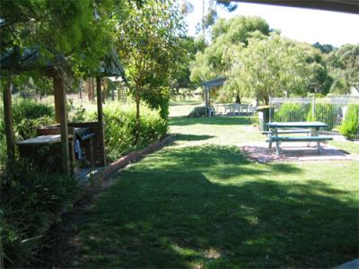 Aristocrat Waurnvale Motel - Tourism Canberra 5