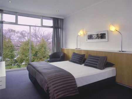 Vibe Hotel Carlton - Tourism Canberra 0