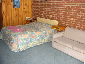Orbost Country Roads Motor Inn - Tourism Canberra 2