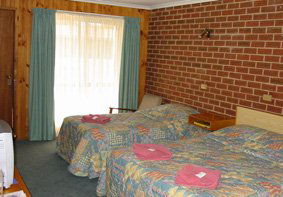 Orbost Country Roads Motor Inn - Tourism Canberra 3