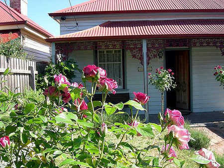 Airleigh - Rose Cottage - Tourism Canberra 0