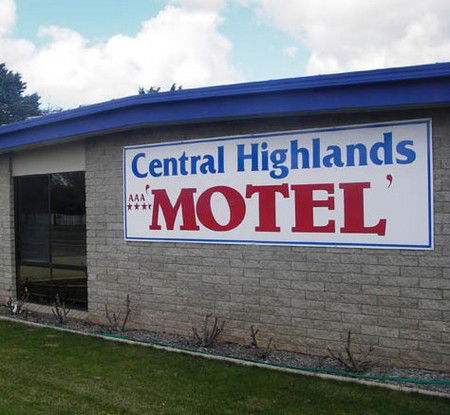 Central Highlands Motor Inn - Tourism Canberra 0